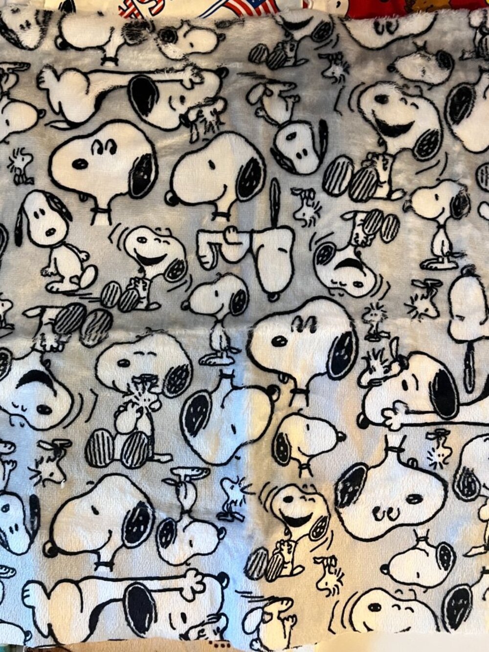 15 pc Snoopy Scrap Fabric - bundle 8 - Picture 2 of 8